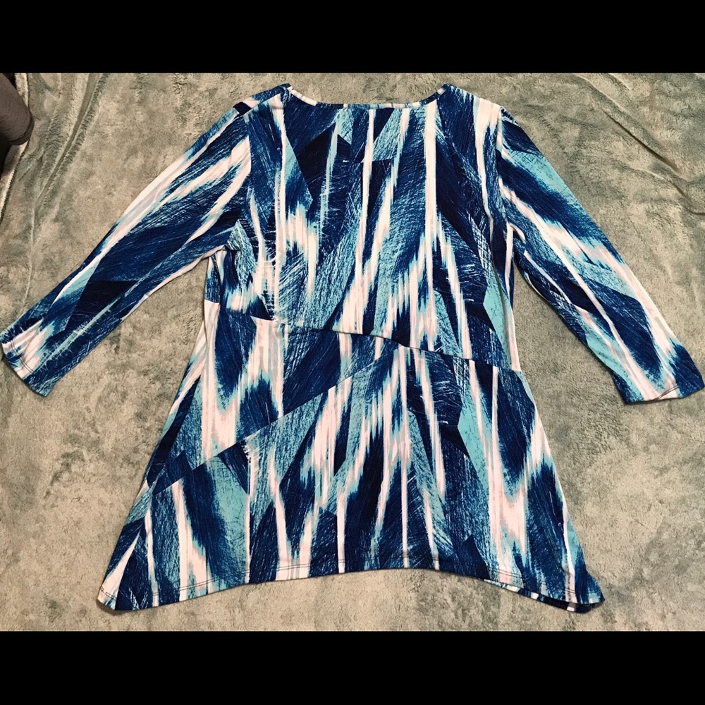 Abstract Print Tunic - Picture 6 of 7